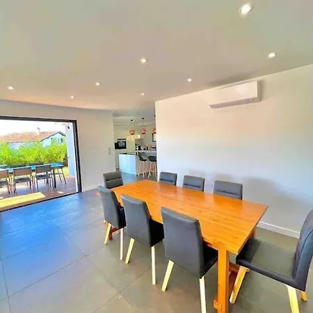 Contemporaine Avec Piscine * Bidart
