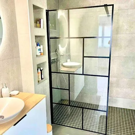 Contemporaine Avec Piscine * Bidart